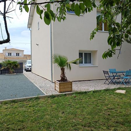 Apartament L'Echappee Belle Bessines Zewnętrze zdjęcie